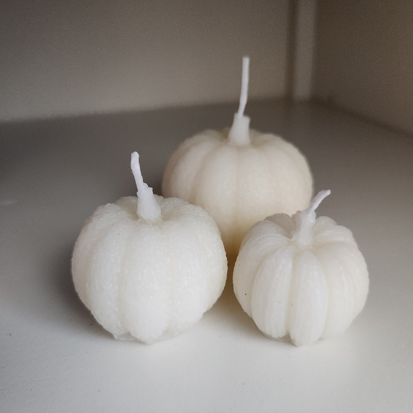 White Beeswax Candle - Mini Pumpkin Set