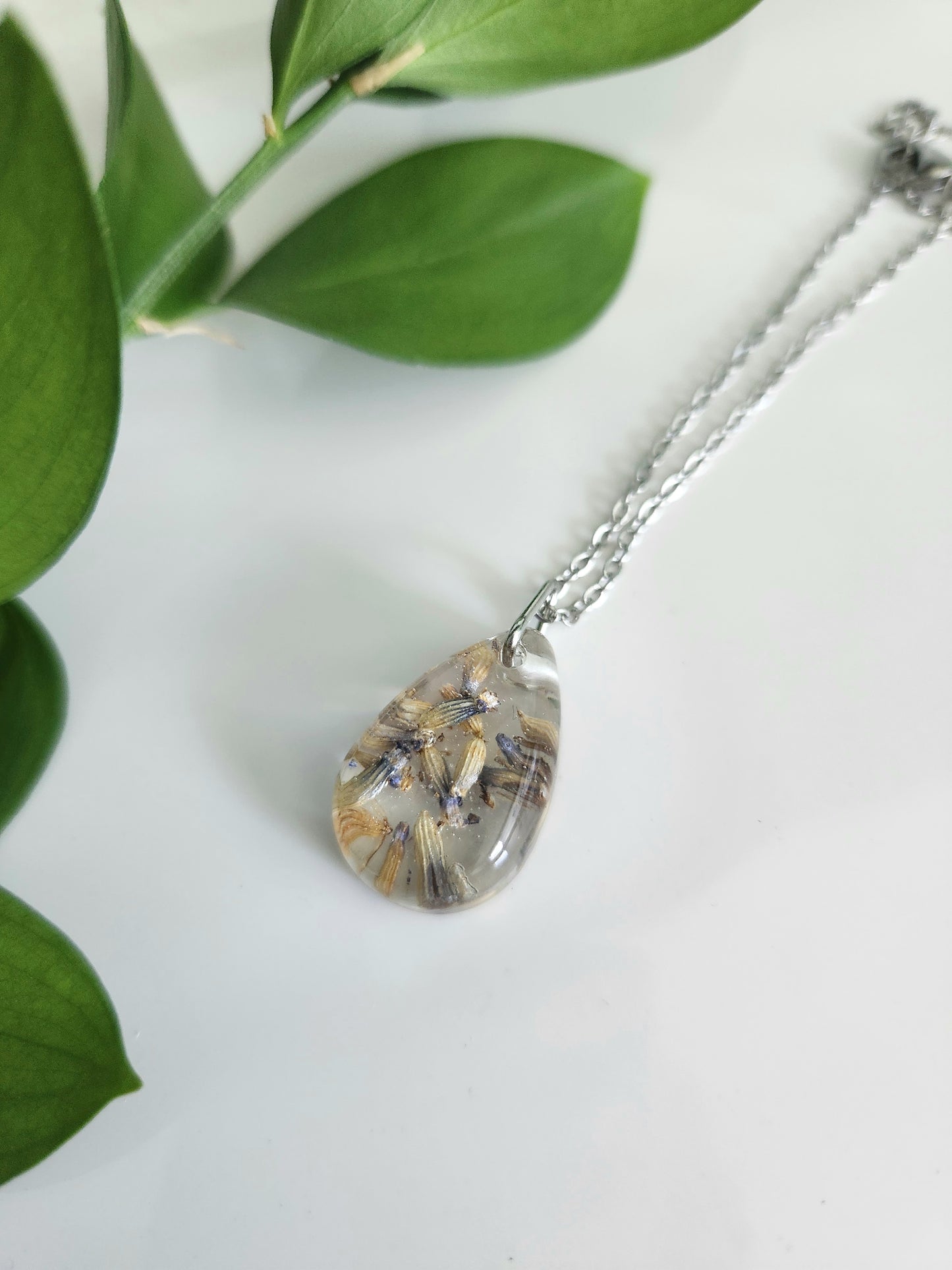 Preserved Floral Necklace - Teardrop Lavender
