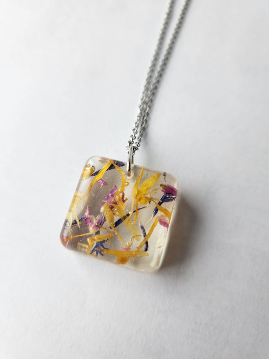 Flower Pendant Necklace