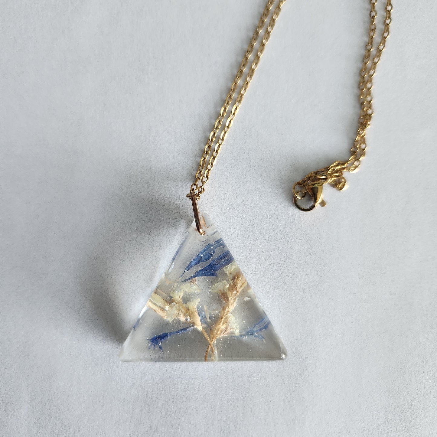 Floral Necklace - Blue and White (1.5")