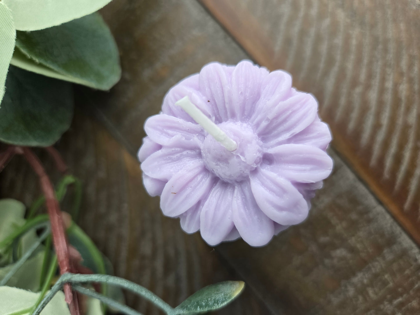 Daisy Pillar Beeswax Candle - Purple