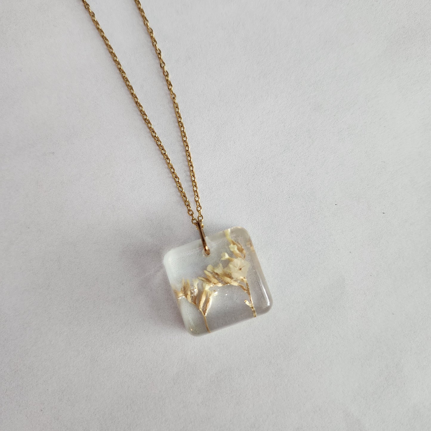 Floral Preserved Necklace - White Limonium Gold Square