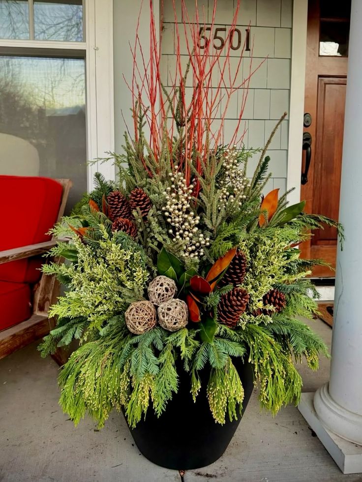Christmas Planter Decoration and Installation Service - The Grand Enterance