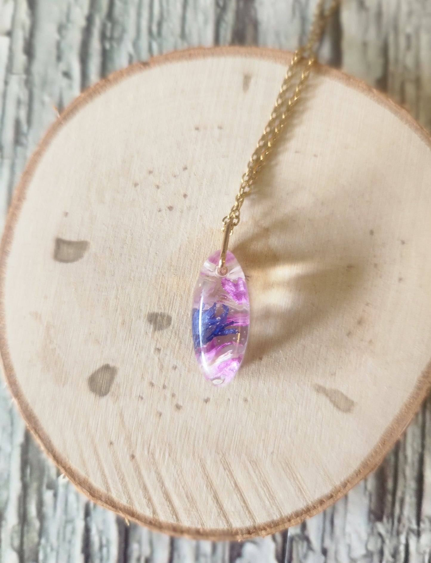 1" Oval Pendant Preserved Necklace