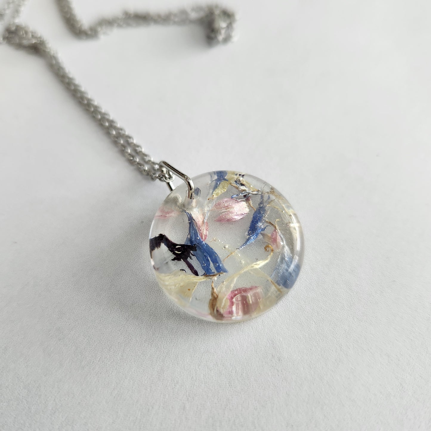 Floral Preserved Necklace- Mixed Flower Circle