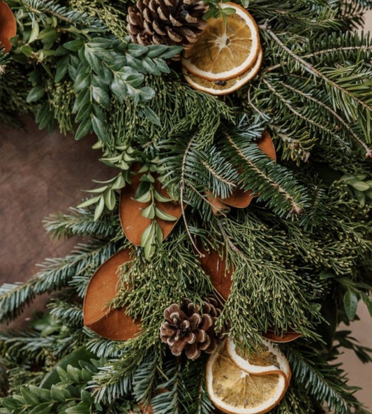 18” Wreath + Premium Christmas Planter Bundle