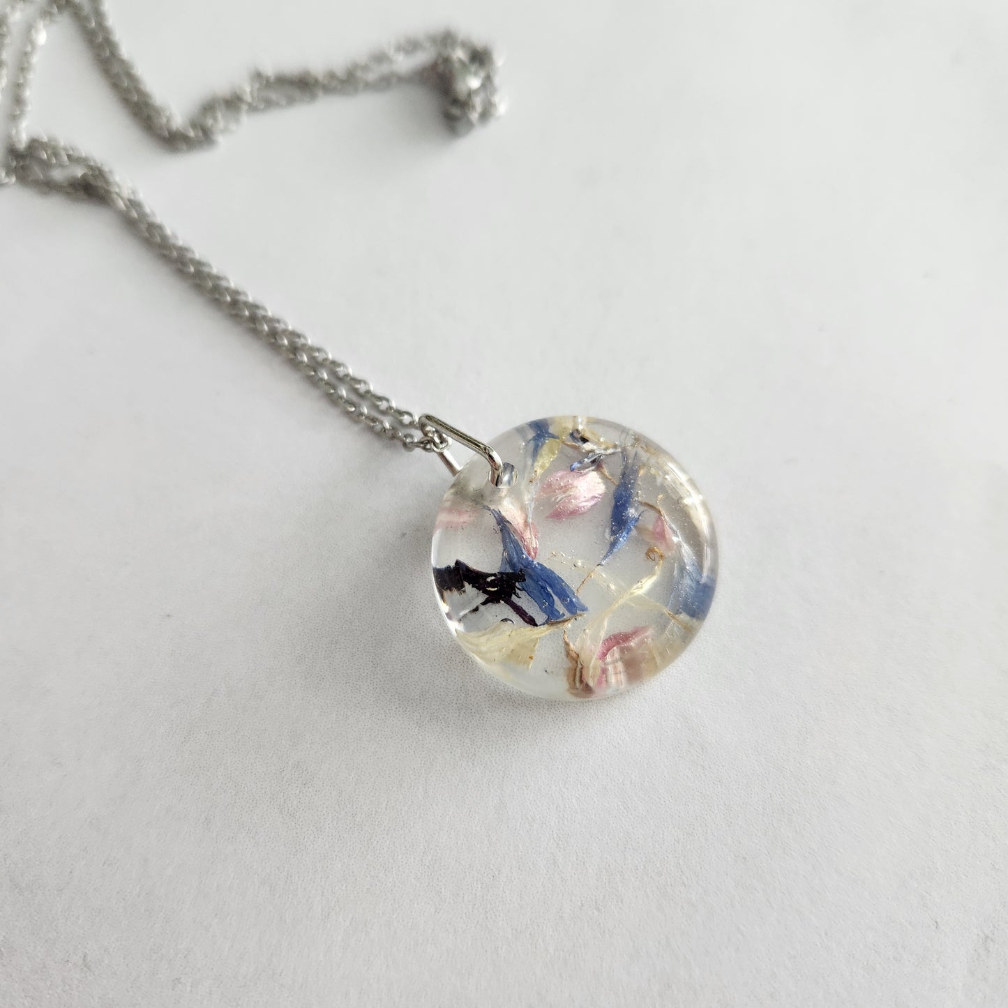Floral Preserved Necklace- Mixed Flower Circle