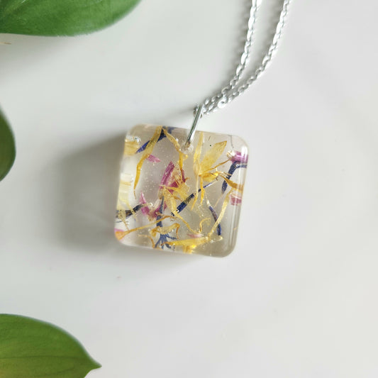 Preserved Floral Necklace - Mixed Square