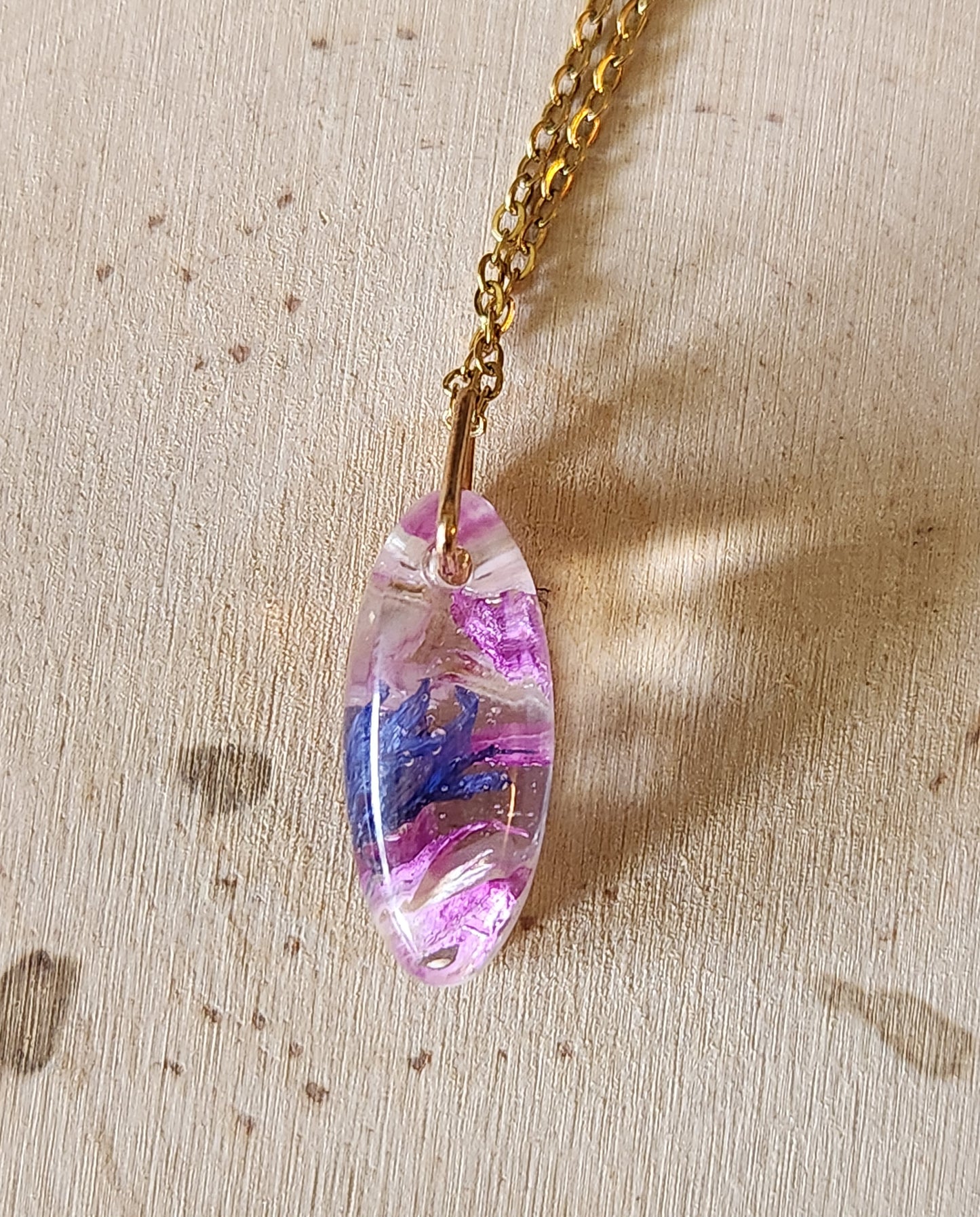 1" Oval Pendant Preserved Necklace