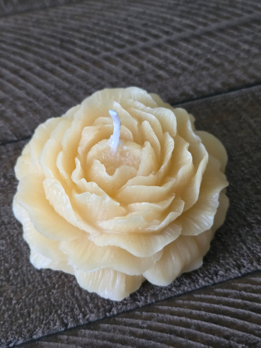 Natural Beeswax Peony Candle